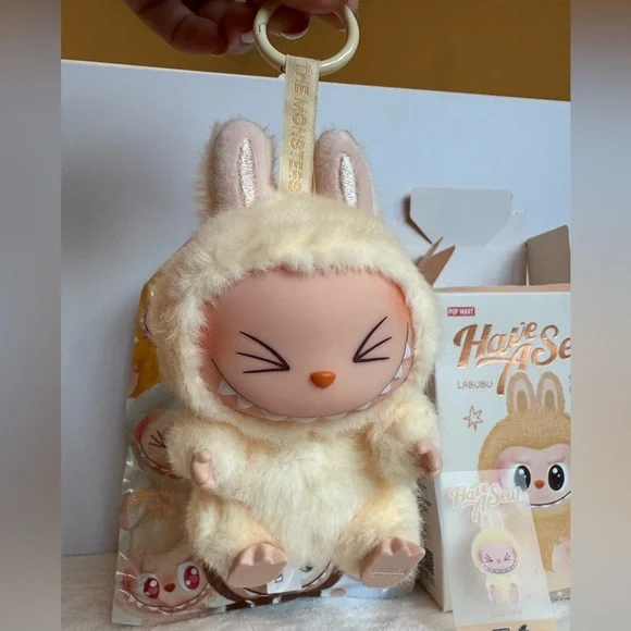 SISI Labubu Have A Seat Brand New - Picture 2 of 11